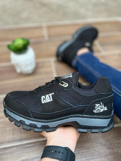 ZAPATILLA CAT CUERO CORTE BAJO